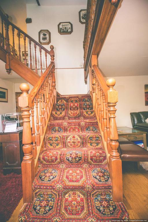 Weycroft Mill House Bed And Breakfast Axminster Eksteriør billede