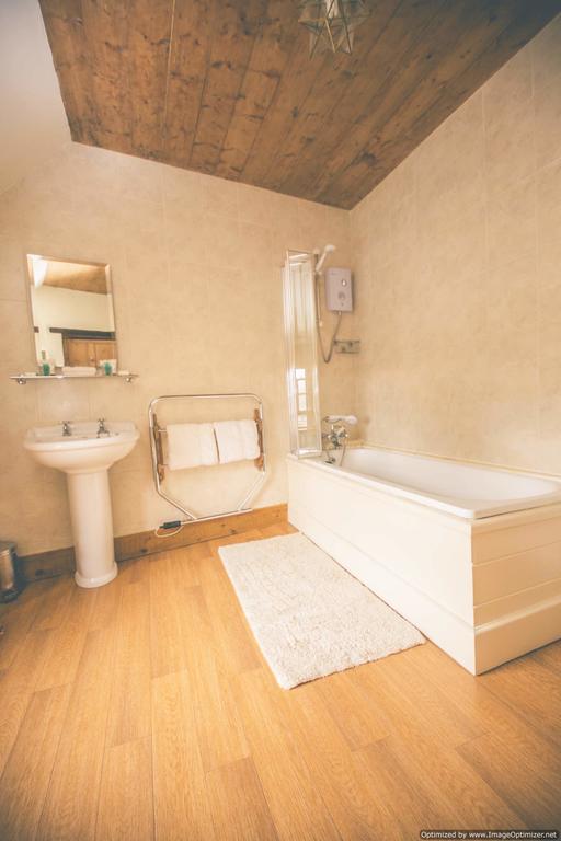 Weycroft Mill House Bed And Breakfast Axminster Værelse billede